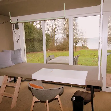 Апартаменты Fewo-suite Seeblick Mit Terrasse *
